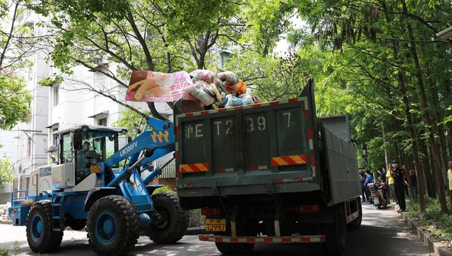 10 năm nhặt rác vì đam mê, người phụ nữ khiến dân tình hoảng hồn với căn nhà đồng nát, nhưng khi biết số tài sản bà sở hữu ai cũng xỉu ngang - Ảnh 5.