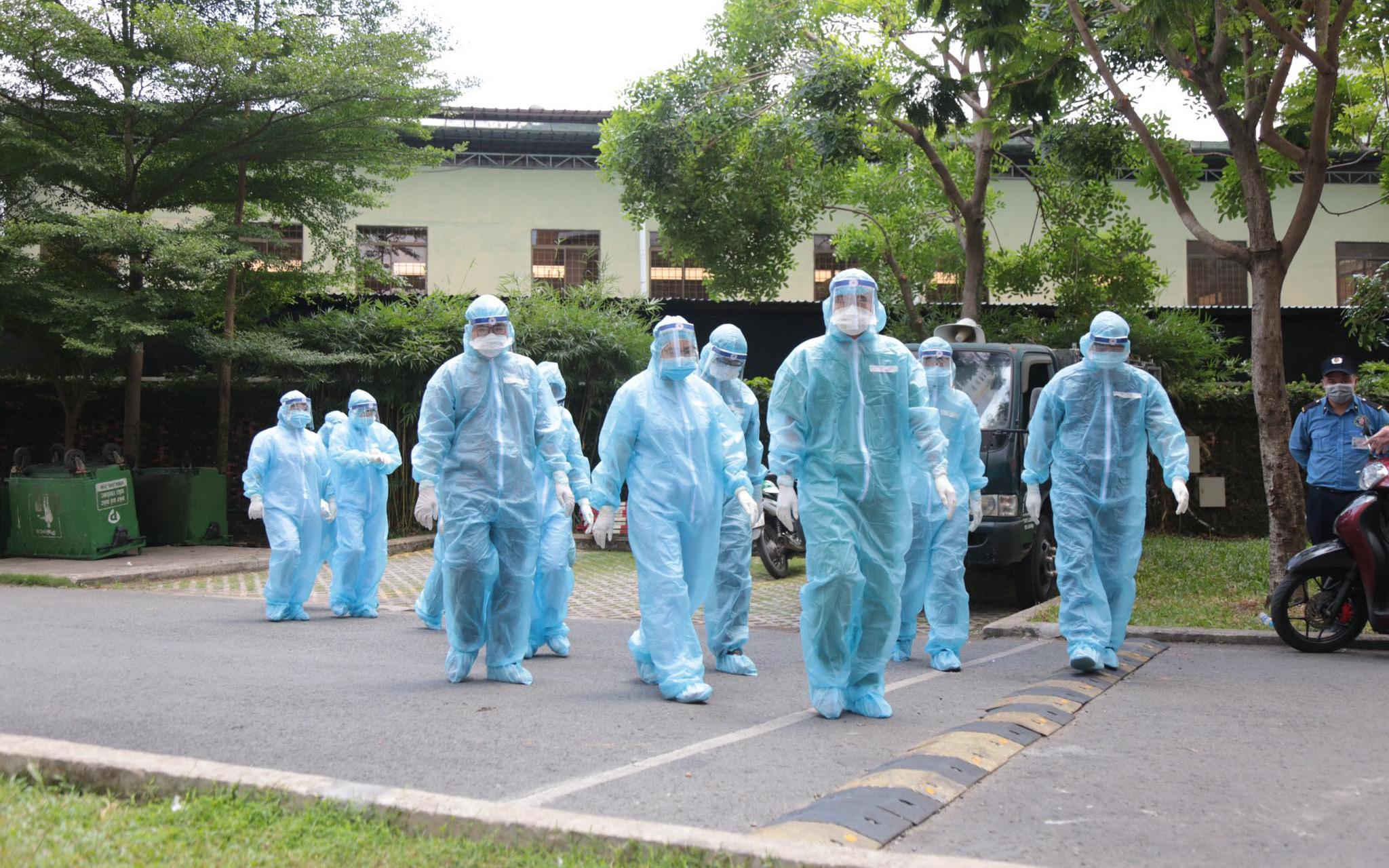Diễn biến dịch ngày 2/6: Thêm 128 ca mắc mới; Bệnh viện Đa khoa Nam Sài Gòn tạm đóng cửa do có ca nghi nhiễm Covid-19