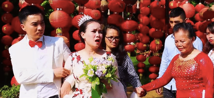Cô Xuyến (Về Nhà Đi Con) từng bê nguyên đám cưới với chồng thứ 4 lên MV cách đây 3 năm - Ảnh 6.