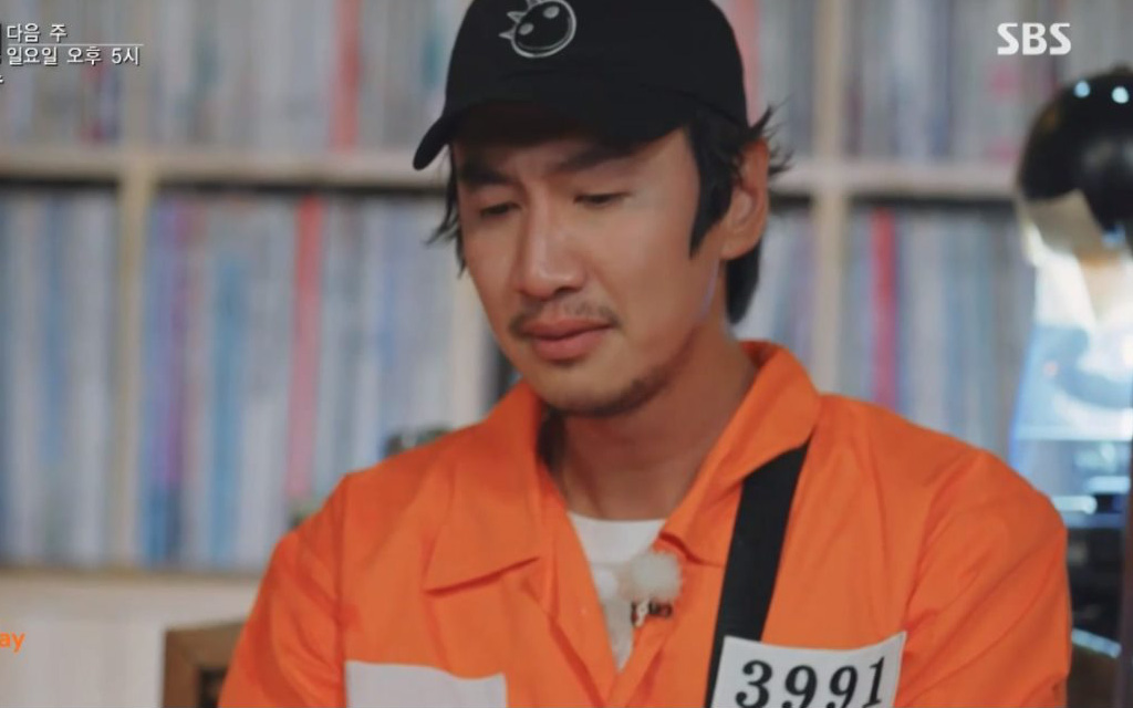 Fan xúc động khi biết ý nghĩa dãy số trên áo Lee Kwang Soo trong tập cuối ghi hình Running Man