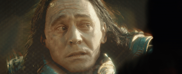 Loki tập 1 ảo diệu như WandaVision, thánh lừa bị chốt ngay vào mồm rồi không mảnh vải che thân - Ảnh 11.