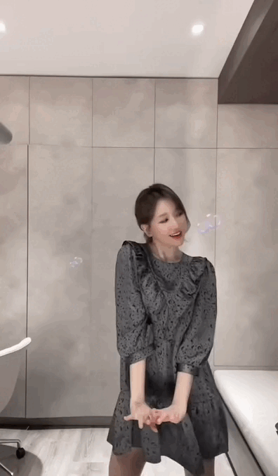 Hari Won bắt trend lắc eo sexy nhưng làm dấy lên nghi vấn mang thai, viral khủng thu về luôn 11 triệu view - Ảnh 2.