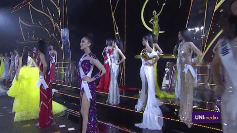 Cận cảnh Hương Ly ngất xỉu, được bế vào tận hậu trường Chung kết Miss Universe Vietnam 2019 - Ảnh 2.