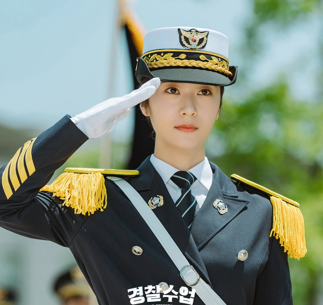 Phim Hàn tháng 8: Hội nam thần - mỹ nữ đồng loạt tái xuất, Krystal hay Kim Yoo Jung nắm kèo trên đây? - Ảnh 3.