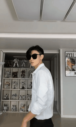 Trai đẹp người Hàn bất ngờ hot lên nhờ nhảy nhạc Việt, nhìn lại thấy giống T.O.P (BIGBANG) ghê! - Ảnh 3.