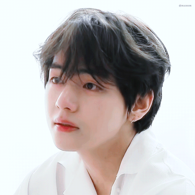 V (BTS), IU và các idol từng bị lừa đảo, bóc lột trước khi debut, giờ nhìn vào thành công khiến ai cũng ghen tị! - Ảnh 1.