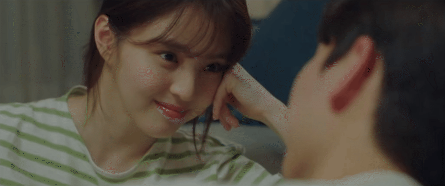 Cảnh Song Kang - Han So Hee vờn nhau trên sofa gây sốt Tik Tok Việt, bổ mắt bà con quá rồi Nevertheless ơi! - Ảnh 2.