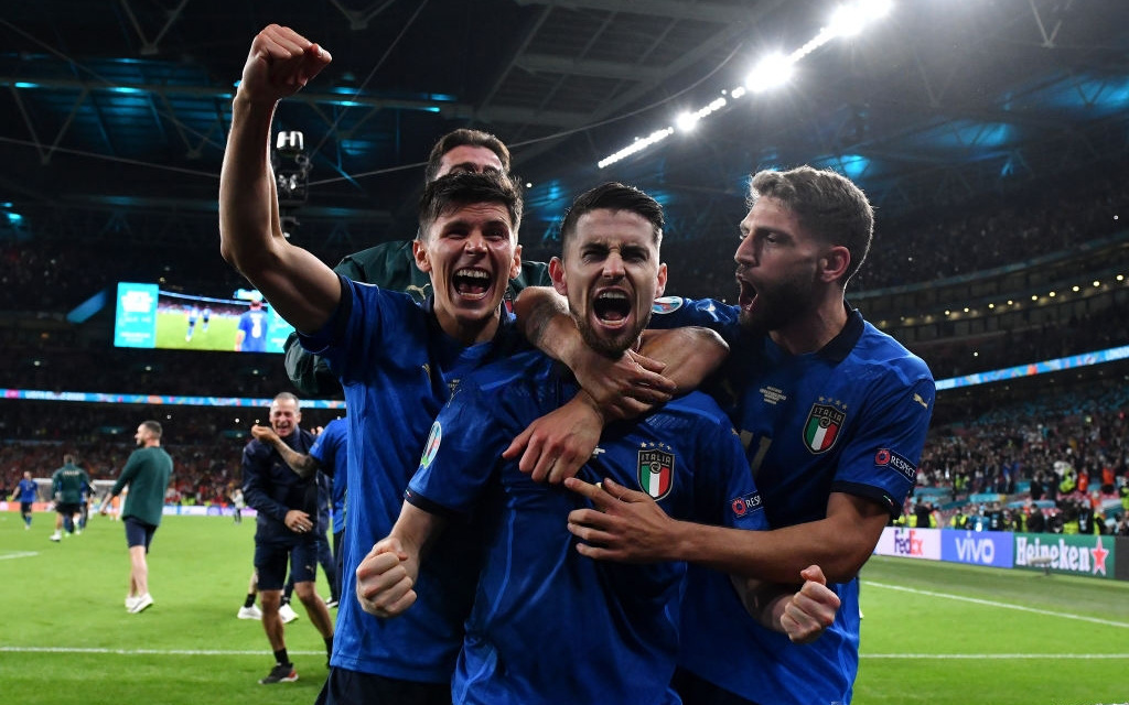 Italy vào chung kết Euro 2020 sau chiến thắng kịch tính trên chấm luân lưu