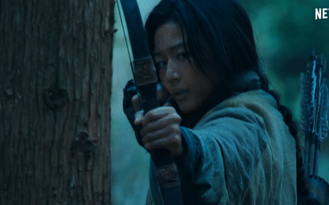 Jeon Ji Hyun hắc hóa, gieo rắc dịch zombie &quot;làm cỏ&quot; cả Joseon ở trailer Kingdom: Ashin Of The North