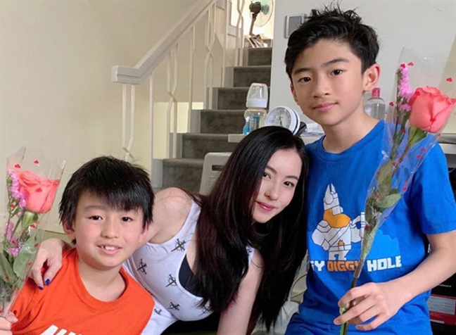 Được hỏi còn nhung nhớ Tạ Đình Phong hay không, Trương Bá Chi gây bất ngờ với câu trả lời ấn tượng - Ảnh 4.