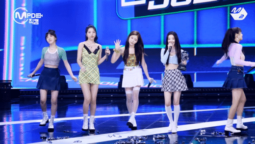 Khả năng hát live của Red Velvet dạo gần đây: Wendy, Seulgi được khen đỉnh, Irene và Yeri từng bị chê hát yếu giờ ra sao? - Ảnh 3.