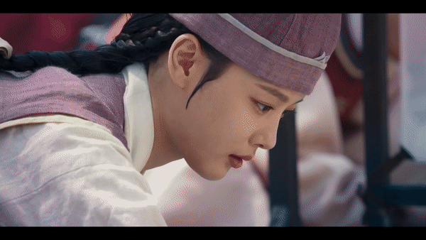 Phim của Kim Yoo Jung - Ahn Hyo Seop tung teaser mới, chưa gì đã thấy mùi bi kịch? - Ảnh 2.