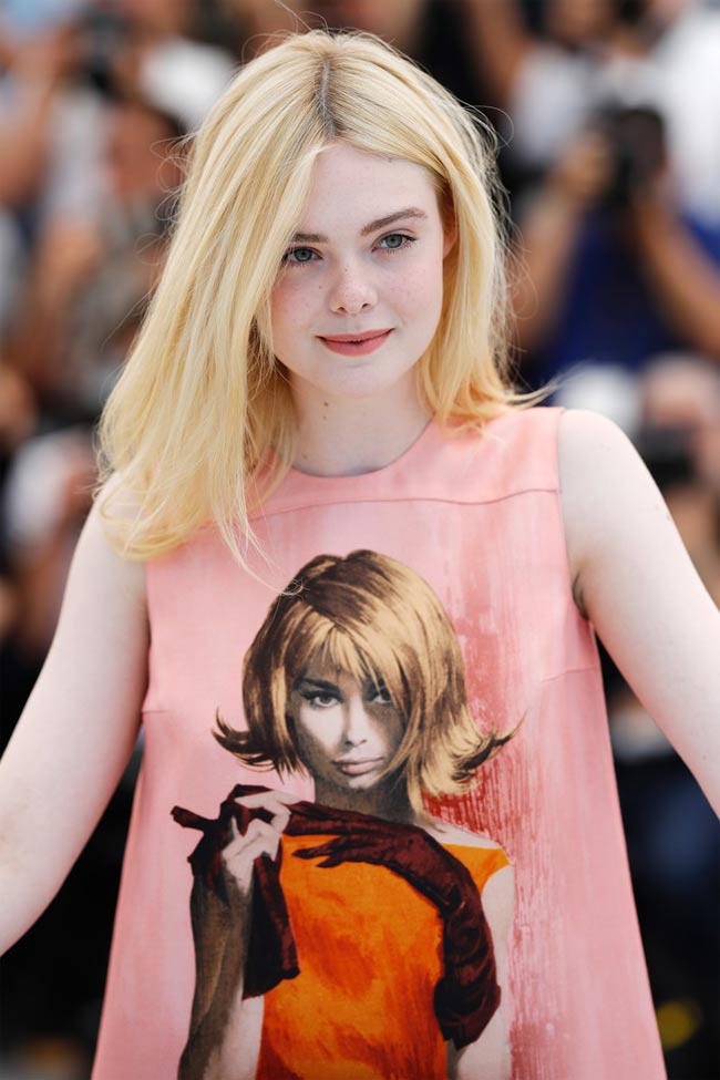 Nhan sắc công chúa nhà Disney: Emma đẹp sắc sảo nhưng lên xuống thất thường, Elle Fanning và Lọ Lem Lily ngoài đời lại hở bạo chặt chém - Ảnh 26.