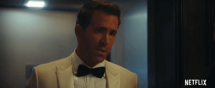 Gal Gadot tung 1 cước mà đánh gục cả The Rock lẫn Ryan Reynolds trong trailer phim mới, gợi cảm đến đâu mà khiến dân mạng ngộp thở? - Ảnh 4.
