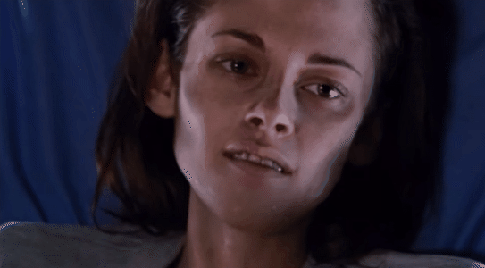 Thì ra đây là bí kíp khiến Kristen Stewart nhìn như bộ xương lúc đi đẻ ở Twilight, xem ảnh hậu trường vừa sợ vừa nể! - Ảnh 1.