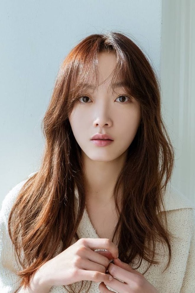 5 diễn viên Hàn chật vật nhiều năm mới nổi tiếng: Kim Seon Ho, Shin Hye Sun chưa khổ bằng bé đẹp Squid Game - Ảnh 11.