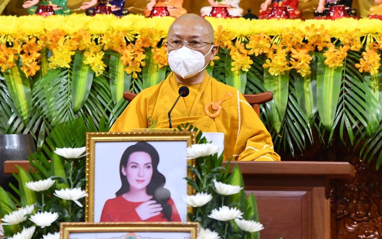 Ca sĩ Phi Nhung chưa tiêm vắc xin Covid-19 và lý do xúc động được tiết lộ trong lễ cầu siêu