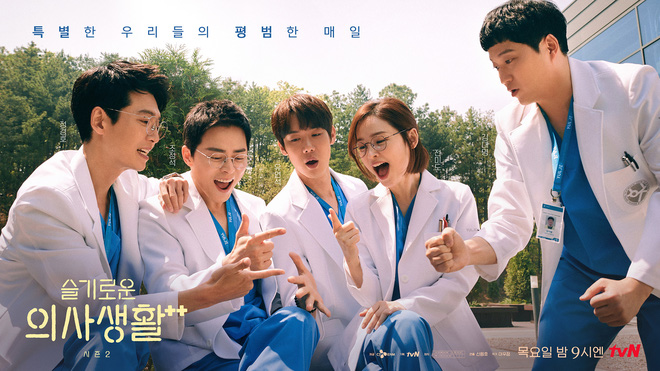 Loạt phim Hàn ấn tượng nhất 3 quý đầu năm 2021: Bom tấn của Song Joong Ki - Hospital Playlist 2 so kè khốc liệt - Ảnh 4.
