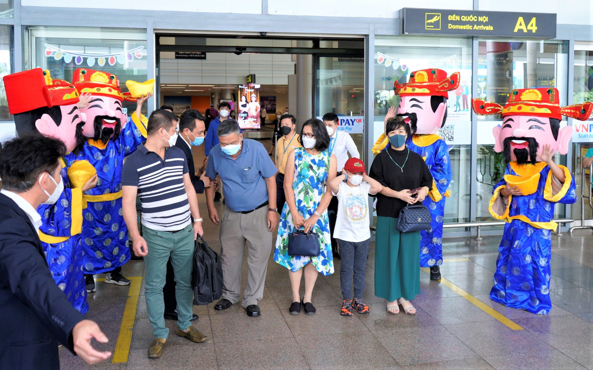 Đà Nẵng đón đoàn khách du lịch đầu tiên ngày đầu năm mới 2022