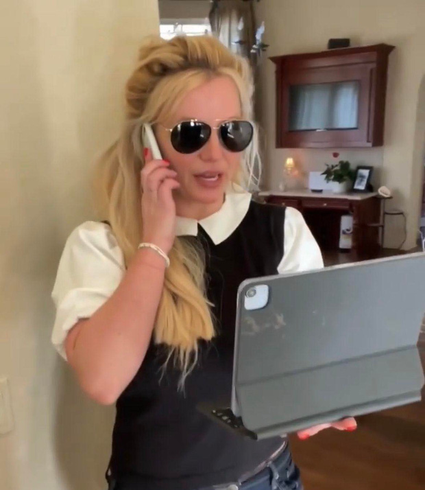 Britney Spears tạm biệt iPhone đời Tống, vừa tậu về iPhone kén người mua nhất thế giới! - Ảnh 5.
