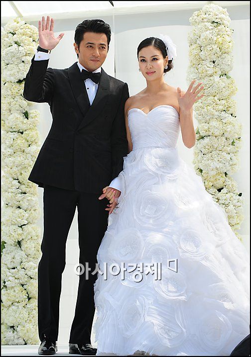 Park Shin Hye cưới Choi Tae Joon nhưng netizen bỗng gọi tên bà xã Jang Dong Gun vì điều này - Ảnh 3.