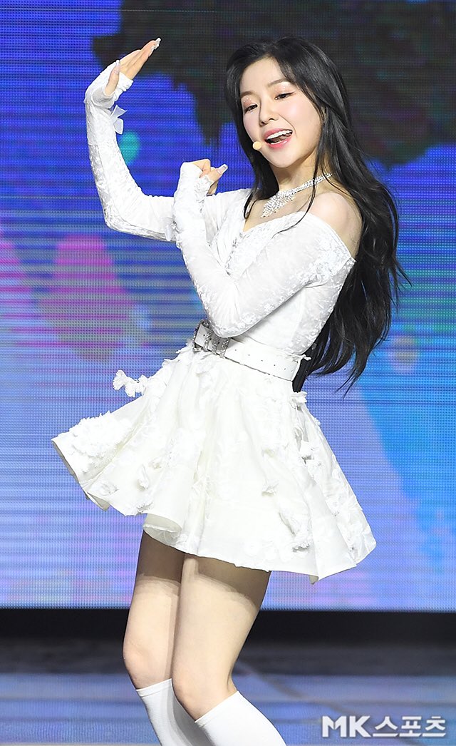 Visual của Irene (Red Velvet) khiến Knet tranh cãi gay gắt: Đẹp như nữ thần hay xuống sắc phong độ? - Ảnh 7.