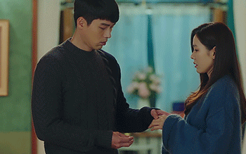 9 phân cảnh đẹp kinh điển ở Crash Landing On You: Hóa ra Son Ye Jin - Hyun Bin &quot;ngầm&quot; hứa hẹn kết hôn, sinh con từ lâu rồi!