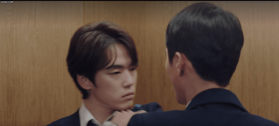9 phân cảnh đẹp kinh điển ở Crash Landing On You: Hóa ra Son Ye Jin - Hyun Bin ngầm hứa hẹn kết hôn, sinh con từ lâu rồi! - Ảnh 2.