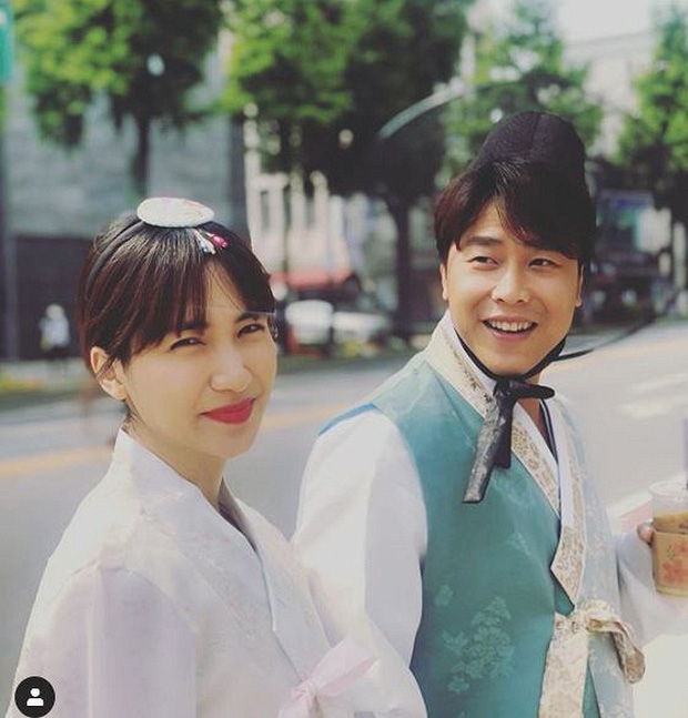 Hòa Minzy trải lòng trên truyền hình về sự cô đơn và tuyệt vọng trong tình yêu - Ảnh 1.