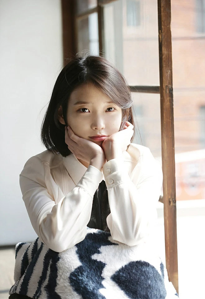 4 tiêu chuẩn sắc đẹp tại Hàn Quốc: Jennie - Han So Hee sexy làm mưa làm gió có đọ lại được IU xinh dịu dàng? - Ảnh 4.