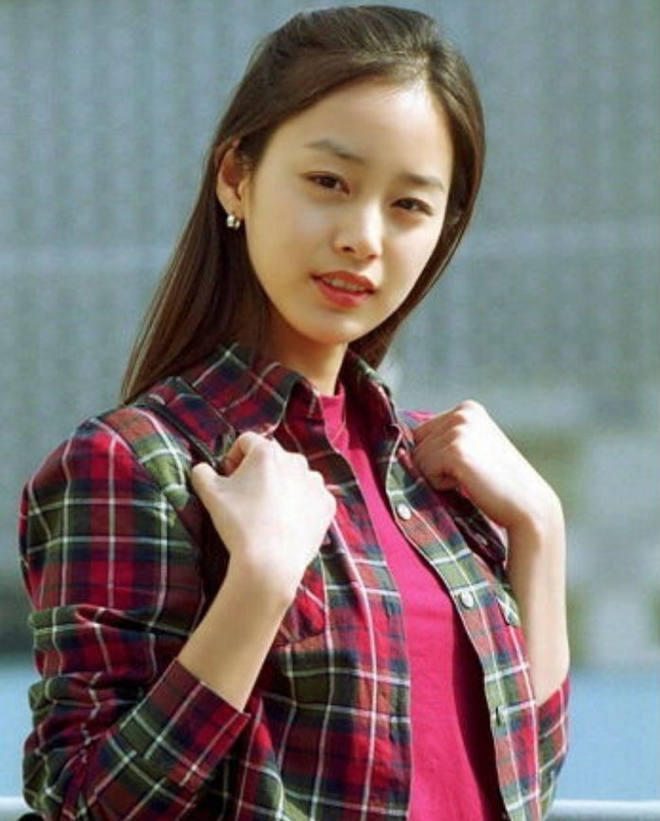 Knet chọn biểu tượng nhan sắc phim Hàn các thập niên: Cha Eun Woo lọt thỏm giữa dàn mỹ nhân, chị đẹp số 1 quá xuất sắc - Ảnh 5.
