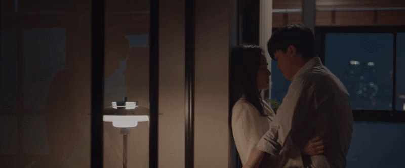 Hóa ra Son Ye Jin có cảnh giường chiếu ở Tuổi 39 nhưng bị cắt sạch, chị bẽn lẽn chắc sợ Hyun Bin ghen đây mà! - Ảnh 1.