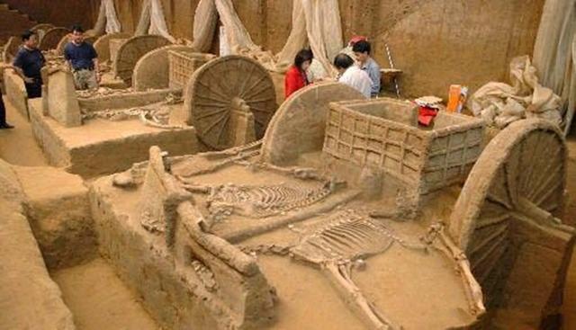 Người bị chôn sống vì tuẫn táng thời xưa trải qua ngày cuối đời như thế nào: Những bằng chứng trong mộ cổ hé lộ sự thật khủng khiếp - Ảnh 4.