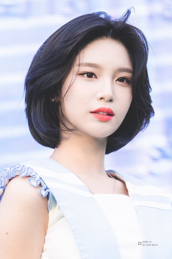 Tìm ra cái tên có tỉ lệ xinh đẹp tuyệt đối: Nữ thần SNSD quá đỉnh nhưng đệ nhất visual gen 4 cũng không hề kém cạnh! - Ảnh 9.