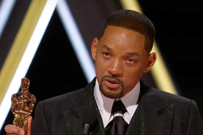 Will Smith bật khóc nhận cúp danh giá sau cú tát tranh cãi nhất Oscar: Tình yêu sẽ khiến bạn làm những điều điên rồ - Ảnh 5.