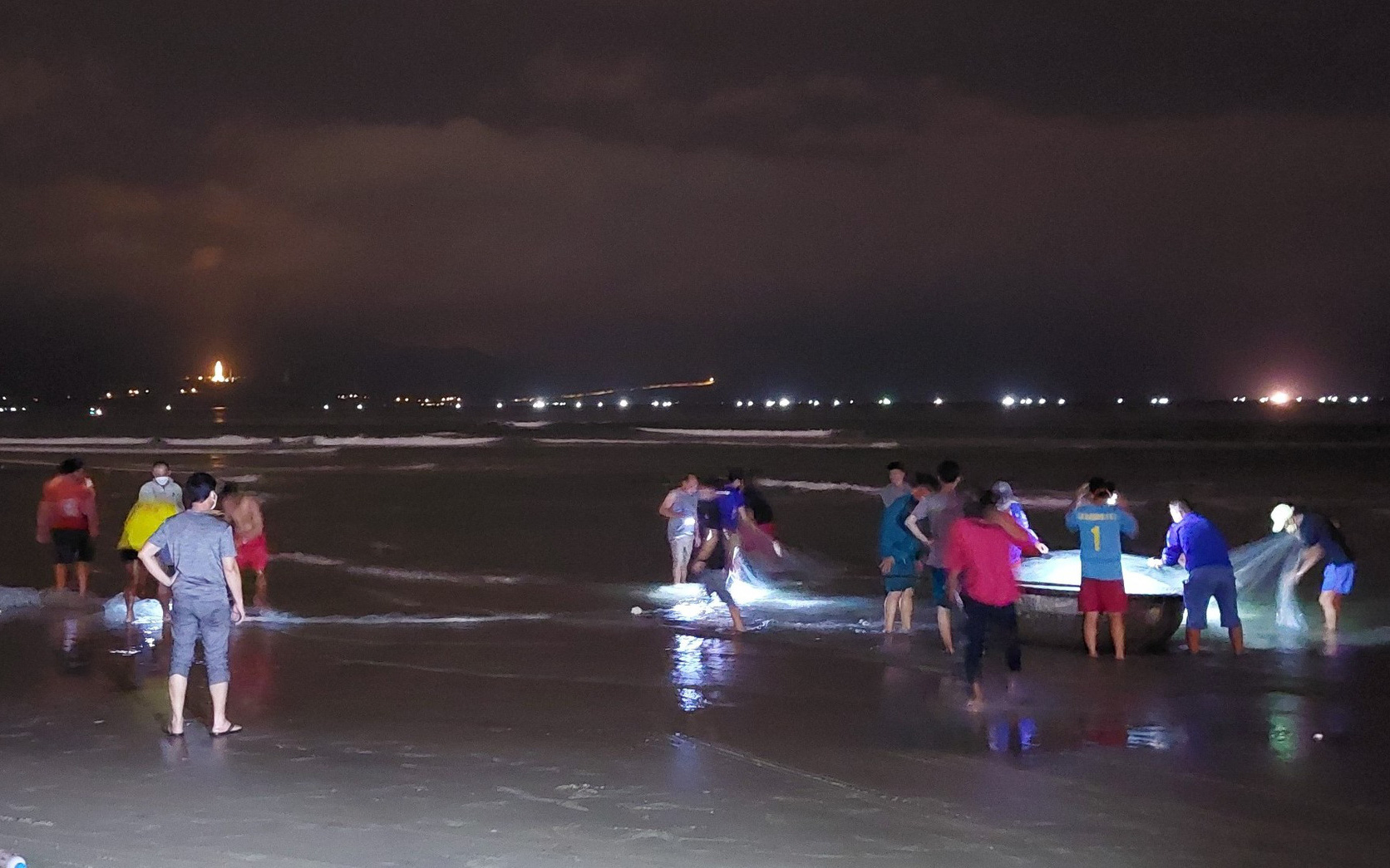 Ban quản lý bán đảo Sơn Trà và các bãi biển du lịch Đà Nẵng thông tin về việc du khách đuối nước