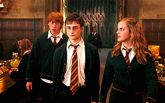 Thì ra lâu đài Hogwarts có thật chứ chẳng cần CGI, bảo sao cảnh Harry Potter đi học chưa bao giờ “giả trân”