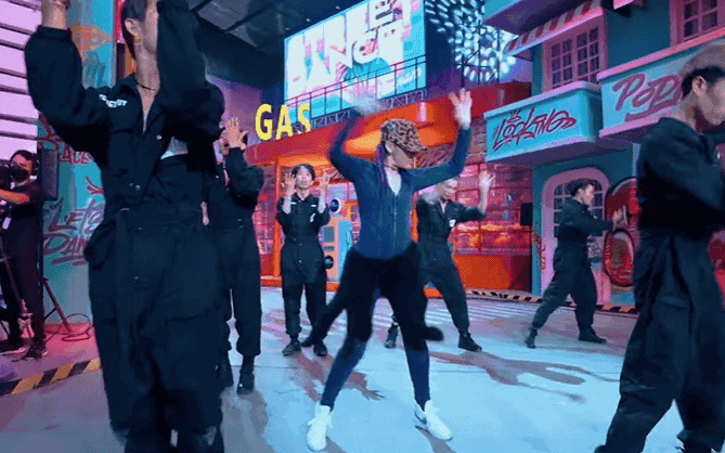 Bảo Anh mới mở màn Street Dance đã bị bảo như... múa dưỡng sinh, netizen thẳng thừng: 