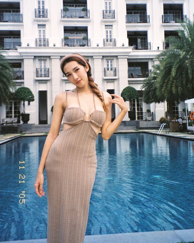 Đồ hè mới sắm của mỹ nhân Việt: Tóc Tiên mua full set ZARA gần 2 triệu, Emily khoe dáng với váy hot trend 500k - Ảnh 13.
