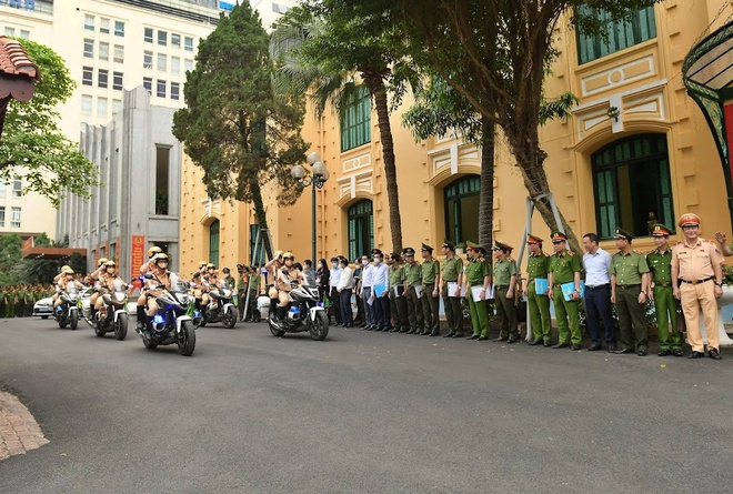 Công an Hà Nội ra quân đảm bảo an ninh cho SEA Games 31 - Ảnh 2.