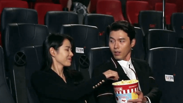 Top 1 Naver: Hyun Bin hẹn hò Son Ye Jin từ bộ phim này chứ không phải Hạ Cánh Nơi Anh, đạo diễn làm chính chủ sốc nặng vì hé lộ? - Ảnh 6.