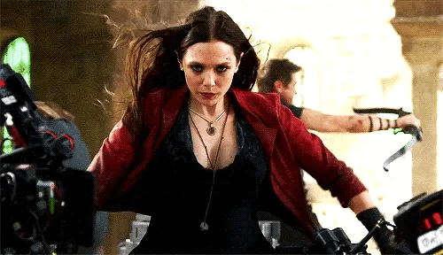 Scarlet Witch Elizabeth Olsen: Cái bóng của cặp song sinh hóa mỹ nhân át cả Doctor Strange, bí mật kết hôn khiến cả thế giới sững sờ - Ảnh 8.