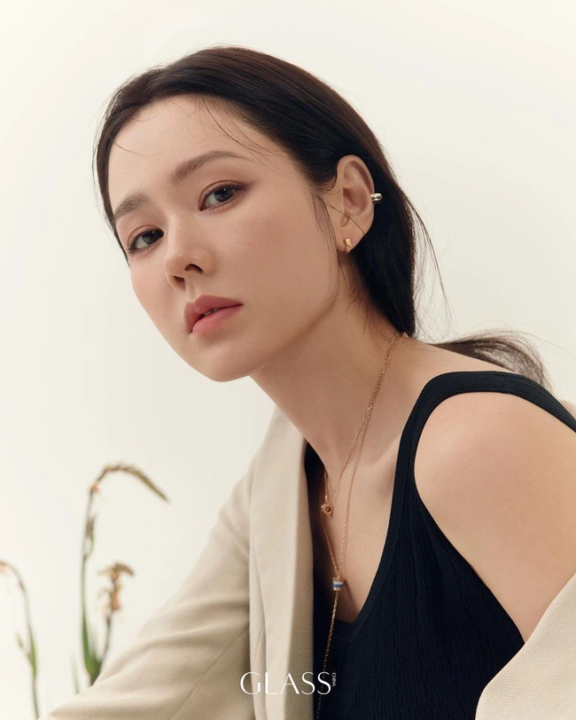 6 kem nền mang đến hiệu ứng da không tì vết cho mỹ nhân Hàn: Jisoo tin tưởng Dior, giàu như Son Ye Jin lại xài hãng bình dân chưa đến 300k - Ảnh 3.