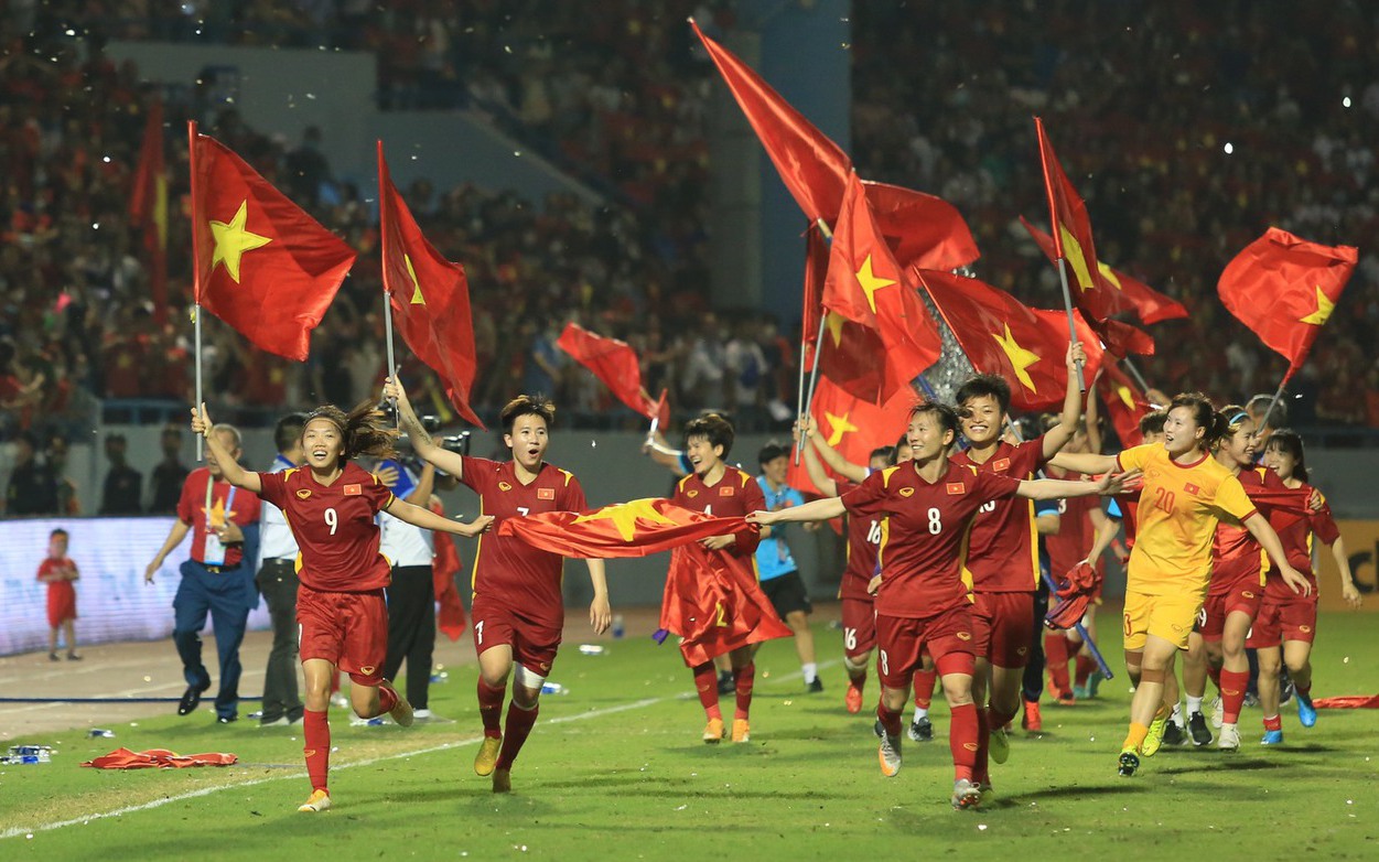 SEA Games 31 ngày 21/5: Tuyển nữ Việt Nam kết thúc ngày &quot;mưa&quot; kỷ lục SEA Games bằng tấm HCV