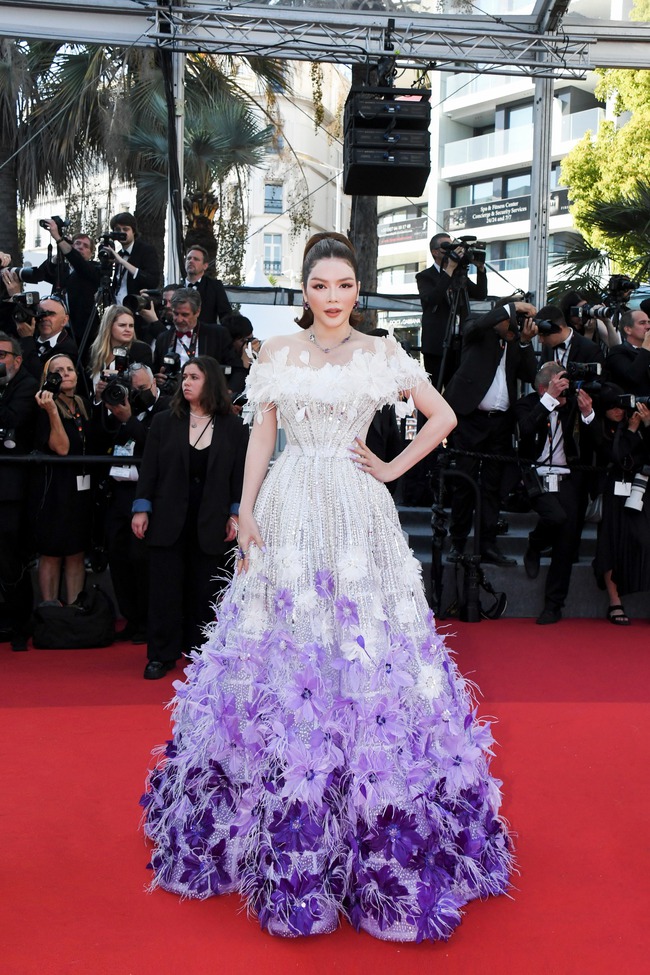 Sau 2 ngày xuống phong độ tại Cannes, Lý Nhã Kỳ cuối cùng cũng khiến fan thở phào bởi bộ xiêm y đến là đẹp mắt! - Ảnh 6.