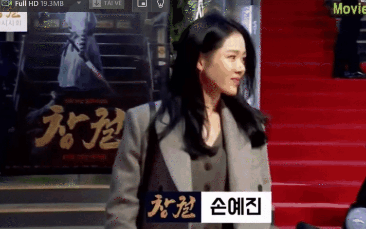 Rộ lại clip Son Ye Jin tới dự họp báo phim của Hyun Bin, đàng trai cười đến mất kiểm soát nhưng thực hư thế nào?