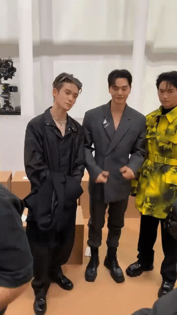 Song Kang và Jaehyun (NCT) chấp ống kính hung thần, ai dè lép vế bên nam thần F4 Thái Lan tại tuần lễ thời trang Milan - Ảnh 16.