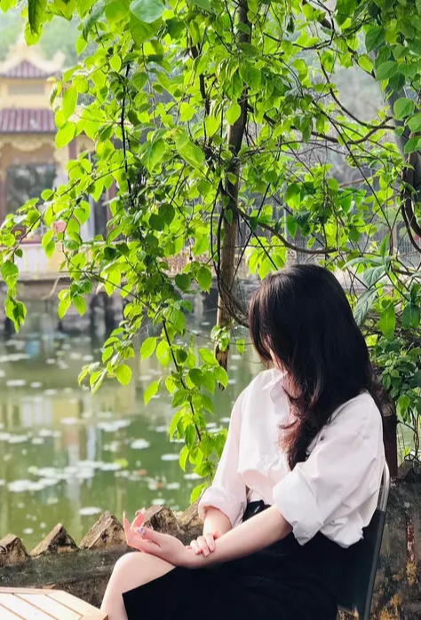 Giới trẻ Hà Nội rủ nhau đóng đô tại quán cafe: Bỏ 30k-50k là hưởng điều hòa mát rượi cả ngày - Ảnh 14.