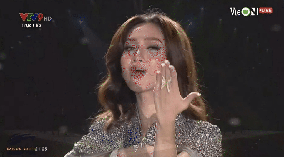 Wren Evans, Orange và Đỗ Nhật Hà hát nhép trên sân khấu Bán kết Hoa hậu Hoàn vũ 2022?  - Ảnh 7.