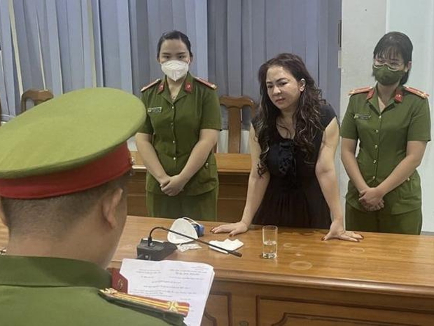 Gia hạn tạm giam 2 tháng với bị can Nguyễn Phương Hằng - Ảnh 1.